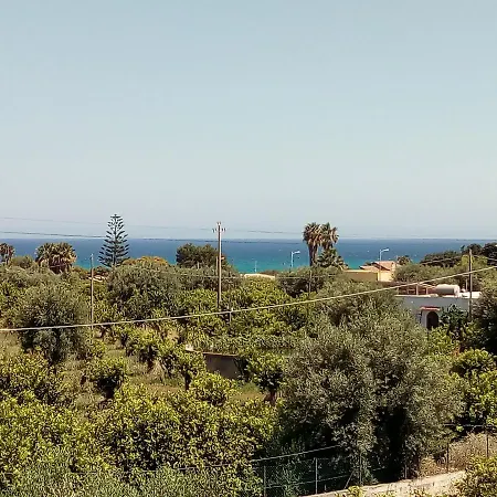 Cristalland - Oasi Campisi Appartamento